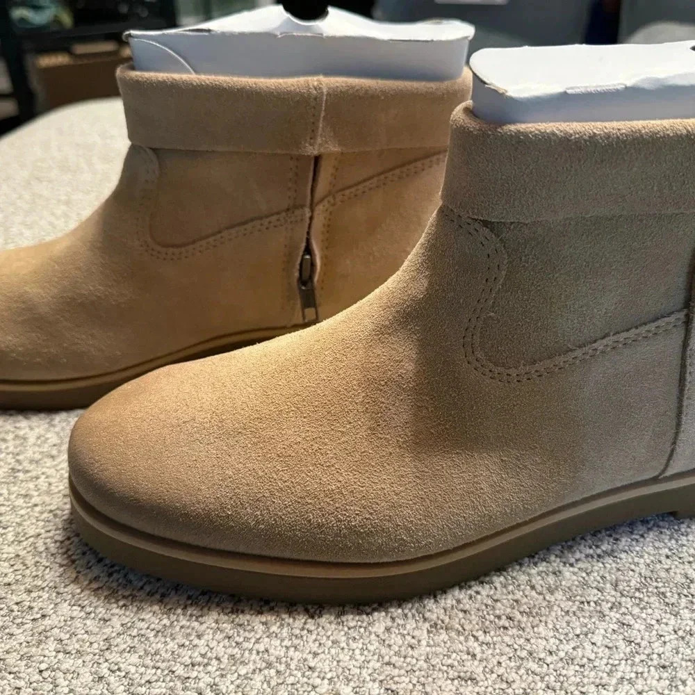 UGG Women’s Josephene Suede Upper Medial Zipper NWT No Box Size 10 - Picture 4 of 13